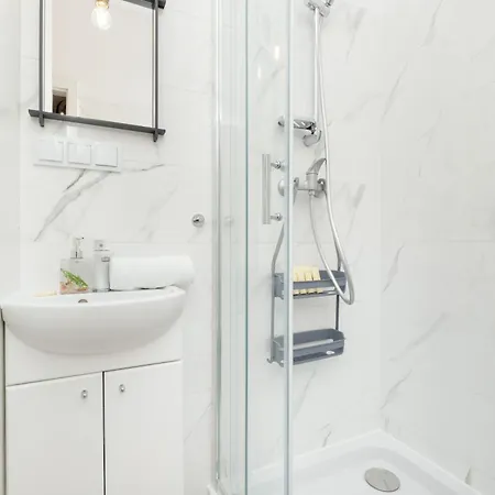 Stylowe W Sopocie Z Parkingiem Tylko 8 Minut Spaceru Od Morza By Renters Apartment Sopot